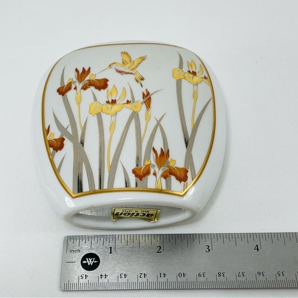 Vintage Action Hummingbird Bird Flat Vase Japan Iris Flower Spring Round Short - Picture 12 of 12